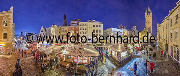 Christkindlmarkt Straubing 23 Theresienplatz - Panorama 1 _ Foto Bernhard