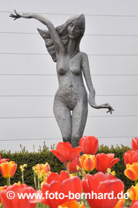 Thalia - Bronzefigur v. Hans Rieser